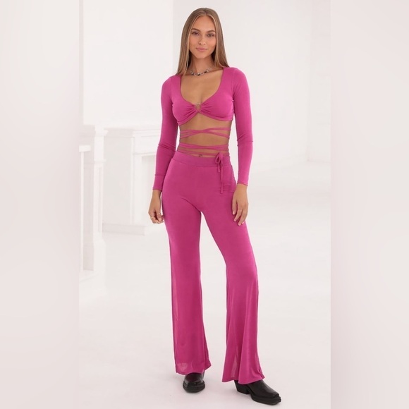LUCY IN THE SKY Hot Pink Spilt Leg Pant - Picture 2 of 8